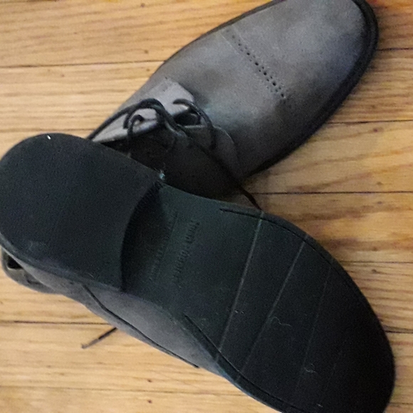 Grey suede shoes - Picture 2 of 2